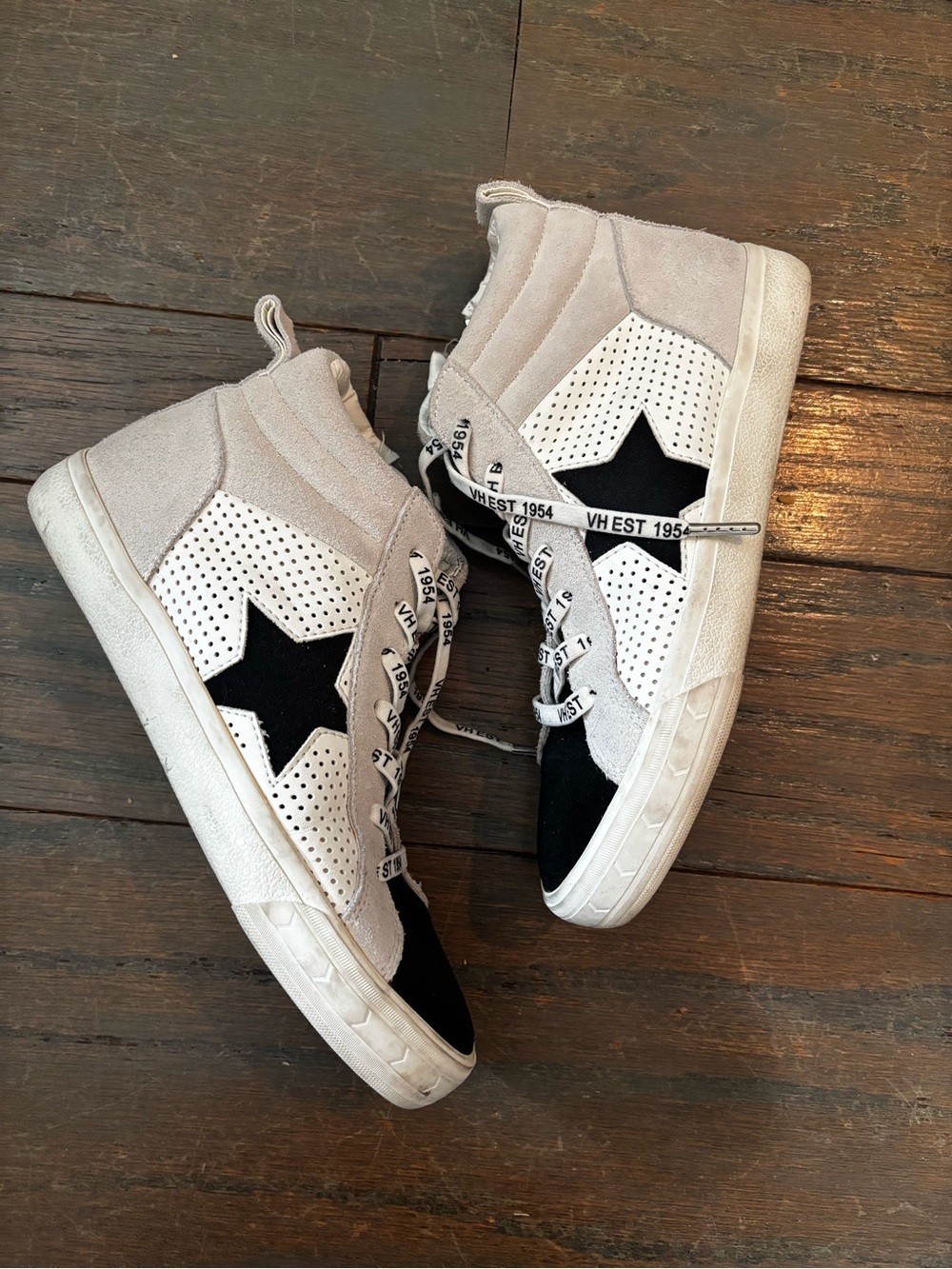 Vintage Havana Lester High-Top Sneakers in Black and Light Gray Size 7